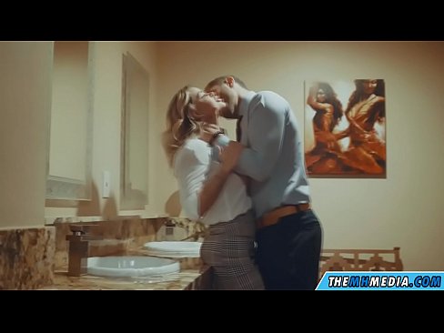 ❤️ Cuando una rubia tetona te seduce en un baño público ☑ Video de sexo de calidad en es.sexygirlspics-com.ru ❌️❤️❤️❤️❤️❤️❤️❤️